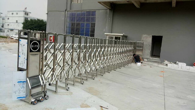 不锈钢伸缩门 不锈钢伸缩门